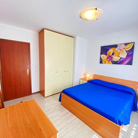 Apartment Blu Residence لينانو سابيادورو المظهر الخارجي الصورة